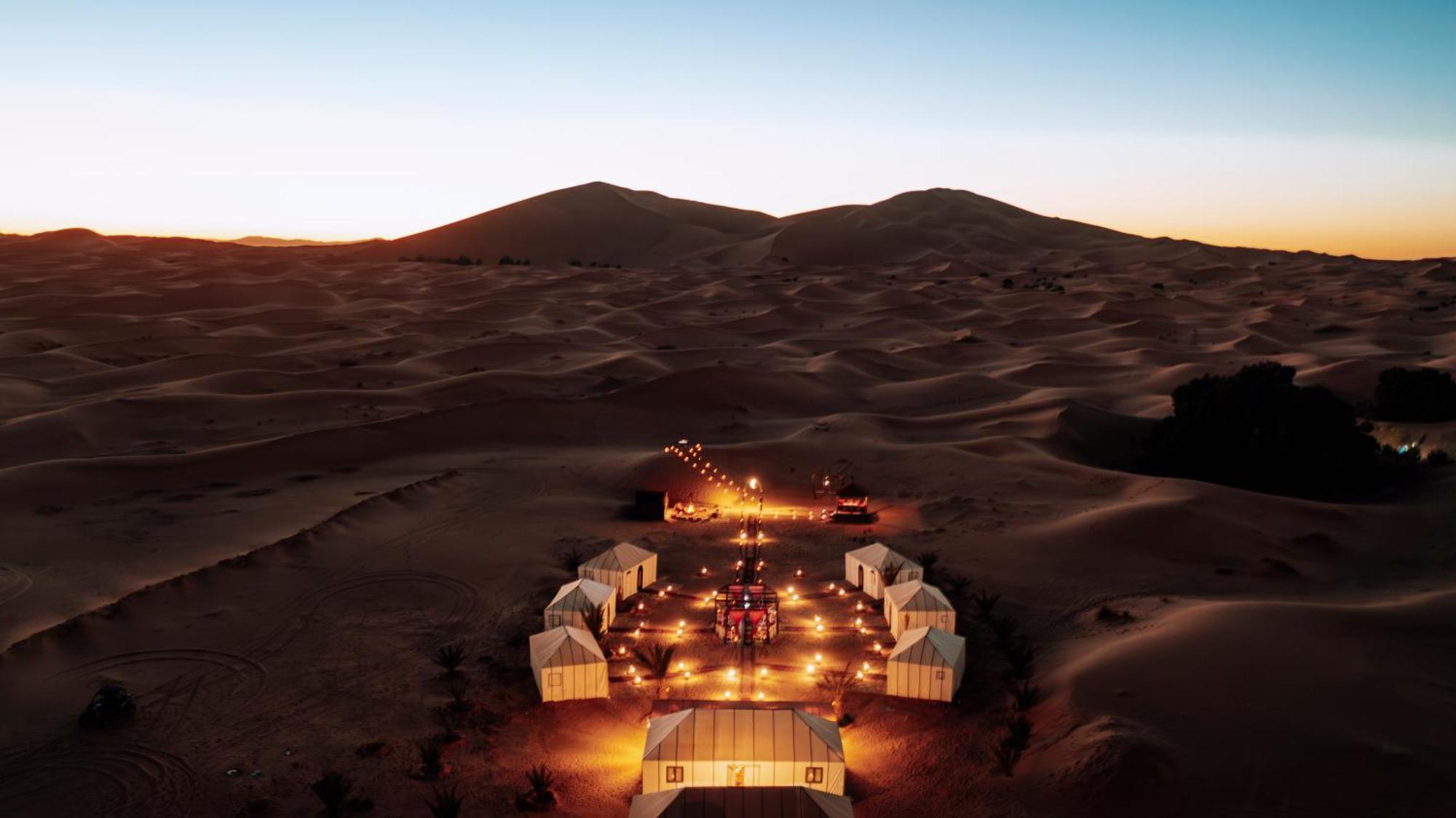 Hotel Tiziri Camp à Merzouga Extérieur photo